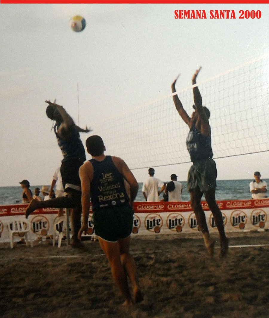 Reinaldo ‘Rey’ Romero tijdens een beachvolleybaltornooi in Honduras