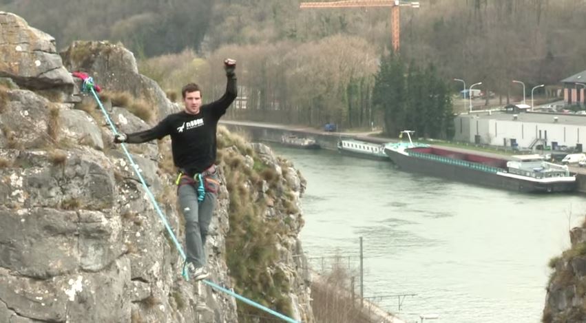 Slacklinen - Yannick Lis